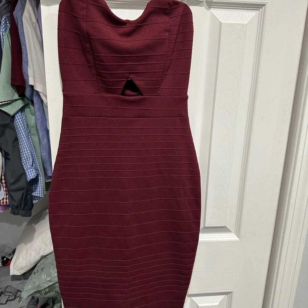 Windsor Wine Backless Bodycon Dress